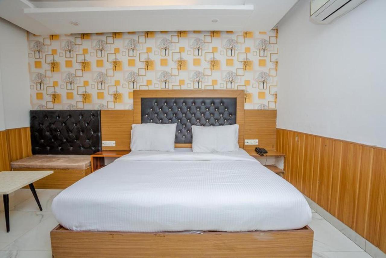 Hotel Doon Dehradun Ngoại thất bức ảnh